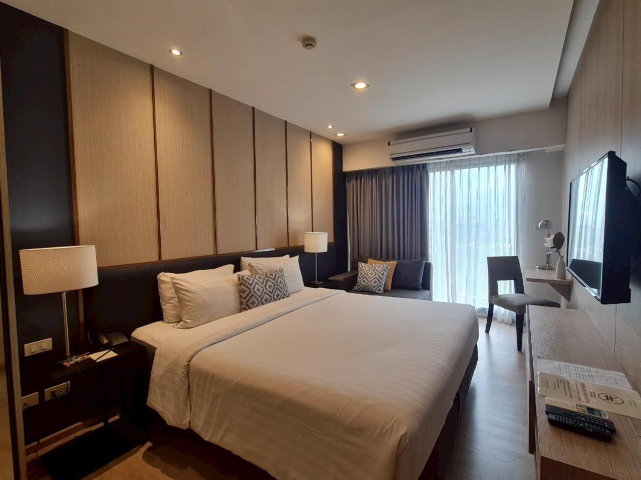 The Residence On Thonglor By Uhg Bangkok Exterior photo